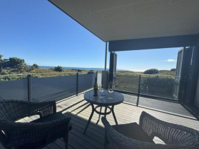 Beautiful Beach front Papamoa